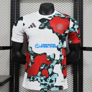 Maglia Bayern Munich Pre-Partita Calcio 2024/2025 (EDIZIONE GIOCATORE) Bianco